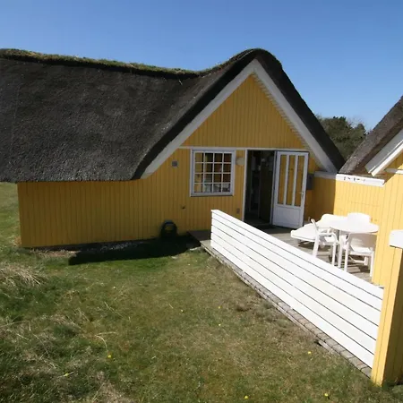 Esa - 500m From The Sea By Interhome בית נופש