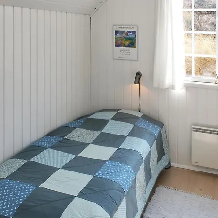 בית נופש Esa - 500m From The Sea By Interhome *